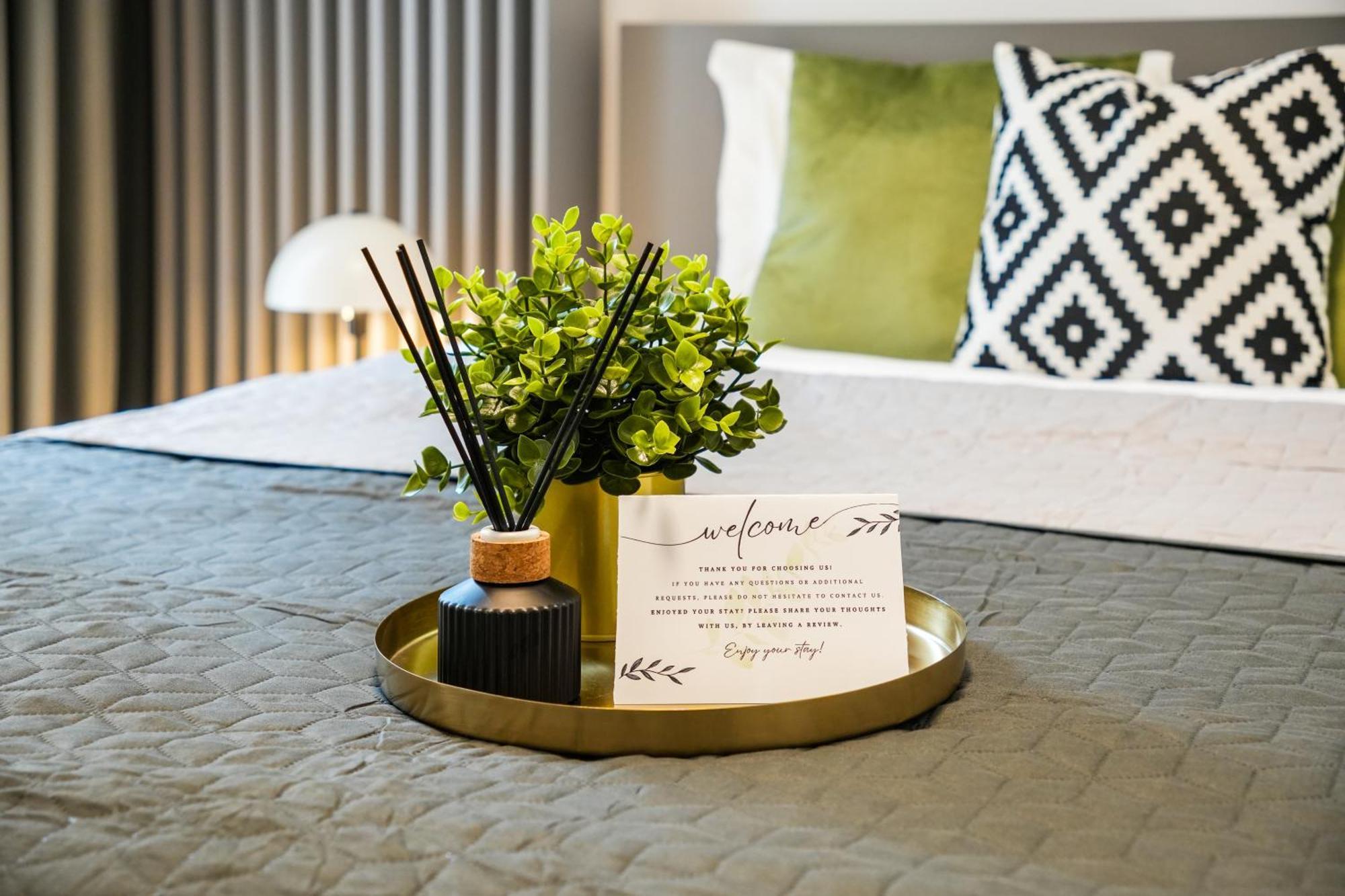 Ana - Cozy & Quiet Apt With Balcony & Garden View Bucarest Esterno foto